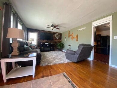 1534 Main St, Osawatomie, KS 66064 - photo 4