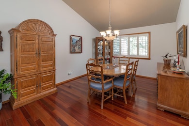 Dining rm