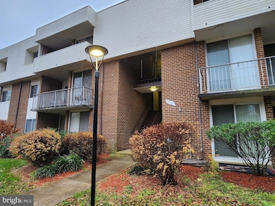 10241 Prince Place unit 27-203, Upper Marlboro, MD 20774 - photo 2