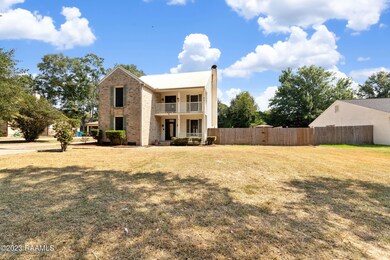 Large Front Yard-5