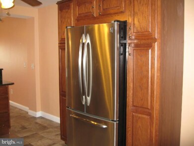 1107 S Bouldin St, Baltimore, MD 21224 - photo 4