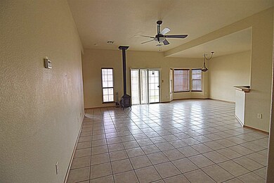 1121 Mimosa Ave unit 2, Alamogordo, NM 88310 - photo 5