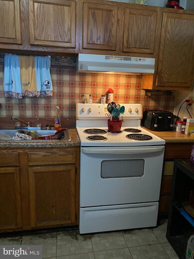 141 Argyle St, Keyser, WV 26726 - photo 4