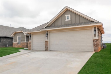 623 Honey Springs Ln, Shawnee, OK 74804 - photo 3