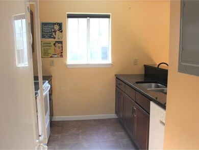 7 Hildred Dr unit 7, Burlington, VT 05401 - photo 6