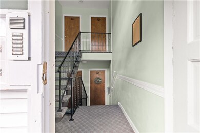 345 Main Rd unit 204, Tiverton, RI 02878 - photo 2