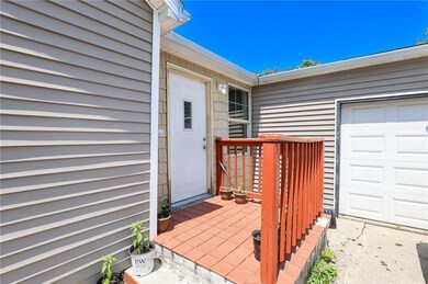 1002 E King Ave, Des Moines, IA 50315 - photo 3