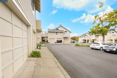 408 Lighthouse Ct, Hercules, CA 94547 - photo 4