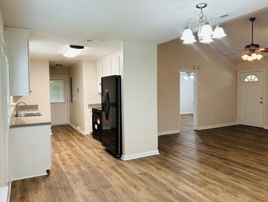 122 Ericas Ct, Fitzgerald, GA 31750 - photo 6