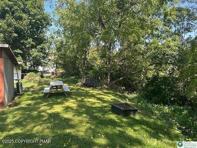 216 Blaine St, Bangor, PA 18013 - photo 7