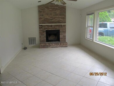 5118 Yearling Ln, Jacksonville, FL 32210 - photo 4