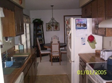 168 Dovenshire Dr, Crossville, TN 38558 - photo 3