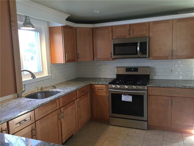 405 Sandy Ln, Warwick, RI 02889 - photo 5