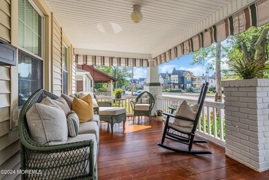 121 Main porch 3