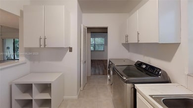 301 N Pine Island Rd unit 165, Plantation, FL 33324 - photo 4