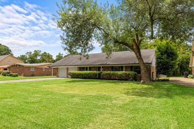 139 E Thornton Rd, Houston, TX 77022 - photo 3