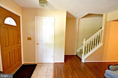 13 Glyer Ct, Reisterstown, MD 21136 - photo 2