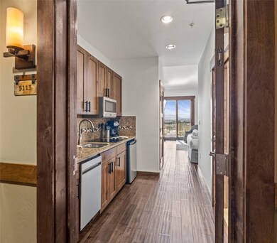 1175 Bangtail Way unit 5113, Steamboat Springs, CO 80487 - photo 2