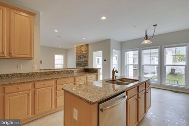 23849 Burdette Forest Rd, Clarksburg, MD 20871 - photo 5