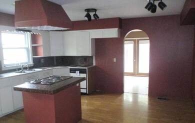 511 W 9th St, Marysville, OH 43040 - photo 6