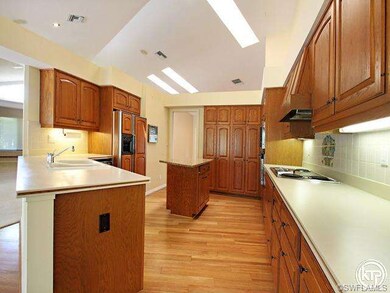 Kitchen 2