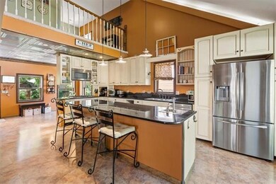 10809 Johnson Dr, Shawnee, KS 66203 - photo 7