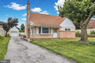 905 Beech St, Reading, PA 19605 - photo 2