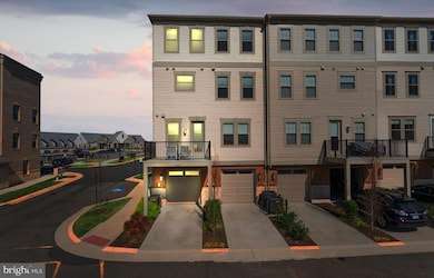 42847 Littlehales Terrace, Ashburn, VA 20148 - photo 4