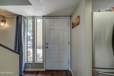 801 W 13th St-7