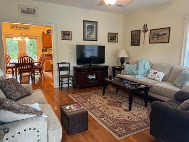 Living Room (4)