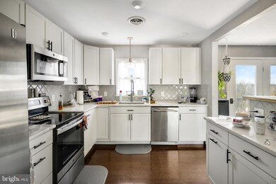 122 Libby Ann Dr, Bunker Hill, WV 25413 - photo 4