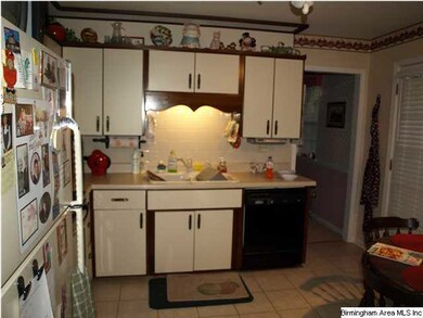 320 Tammy Sue Dr, Center Point, AL 35215 - photo 6