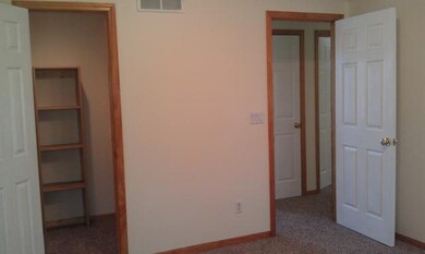 525 S Huntsman Blvd, Raymore, MO 64083 - photo 4