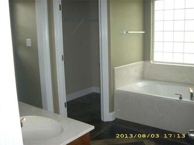 Master Bath/Spa.