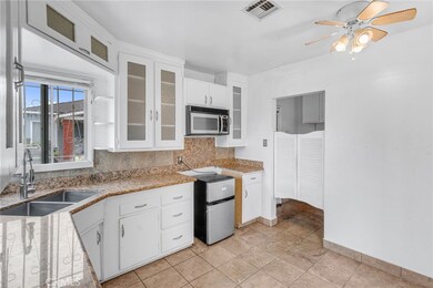 811 N Grandee Ave, Compton, CA 90220 - photo 6