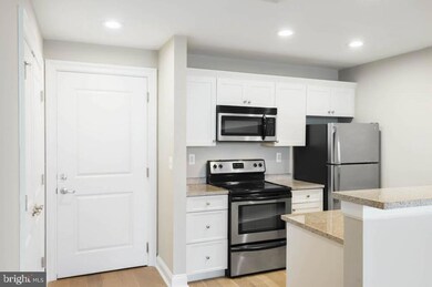 125 27 N 4th St unit 102, Philadelphia, PA 19106 - photo 2