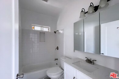 1823 S Highland Ave, Los Angeles, CA 90019 - photo 6