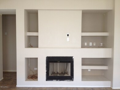 LIVING ROOM NICHES