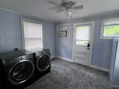 1st Flr Laundry