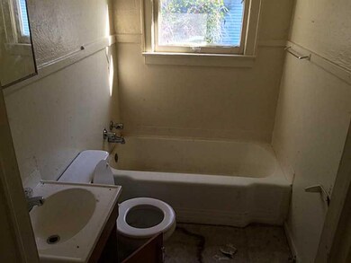 Bathroom 1.