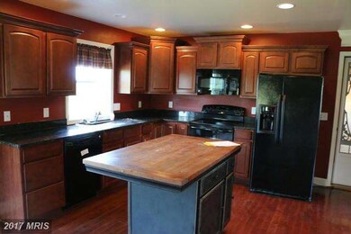 8051 Sunflower Cir, Saint Thomas, PA 17252 - photo 3