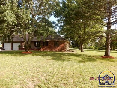 5831 SW 58th St, Topeka, KS 66619 - photo 3