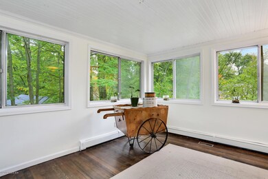 125 Hendrie Ave Riverside CT-large-013-3