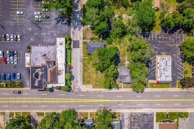 719 E Apple Ave, Muskegon, MI 49442 - photo 3