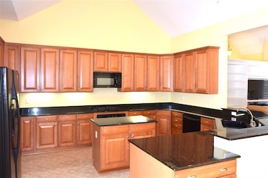 Huge Kitchen great for entertaining