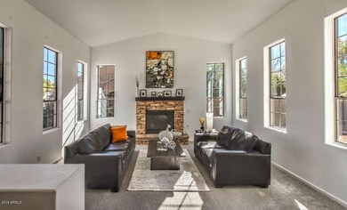 LIVING RM