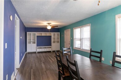 241 Mcshane St, Columbus, IN 47201 - photo 6