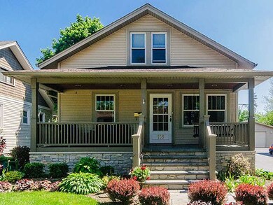 118 E Grantley Ave, Elmhurst, IL 60126 - photo 2