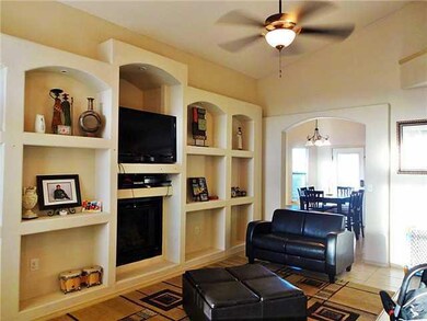 708 Danube Dr, Horizon City, TX 79928 - photo 4