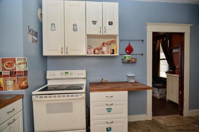 17 Rawson St, Albany, NY 12206 - photo 5